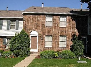 330 Murrays Ln, Castle Shannon, PA 15234