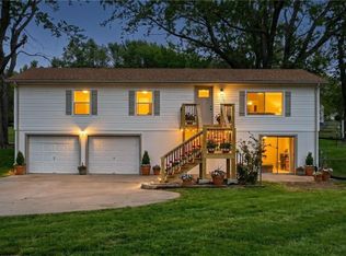 1801 N Davidson Rd, Independence, MO 64058