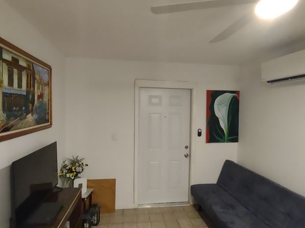 960 E 40th St UNIT B