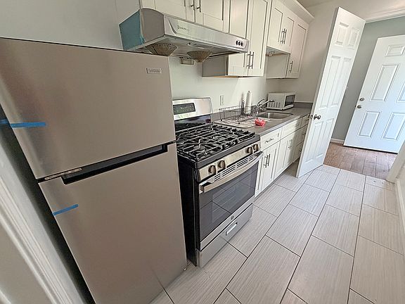 3rd image of 2539 Grande Vista Ave #3