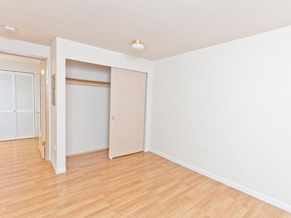 4th image of 12329 Roosevelt Way NE APT A305