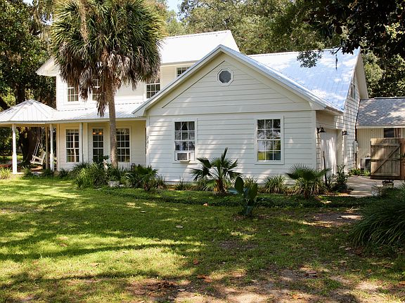 3rd image of 241 Indian Bay Dr