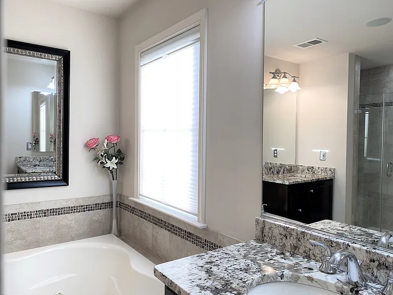 3321 S Kemper Rd — Photo 16