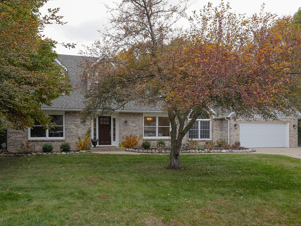 6272 High Pointe Cir-101