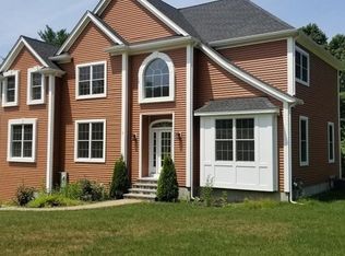 6 High Meadow Rd, Wrentham, MA 02093