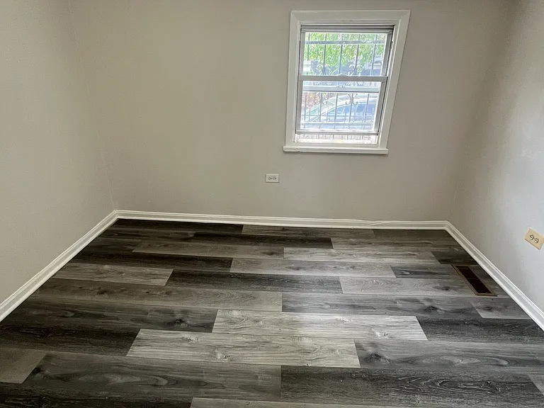 1631 S California Ave — Photo 6