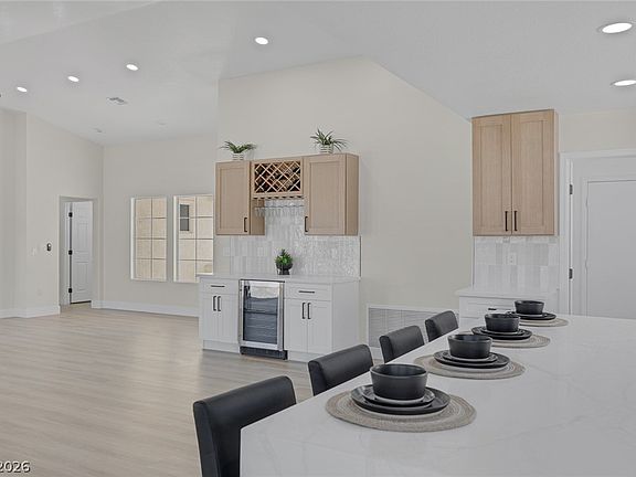 2nd image of 3100 Angelica Ct