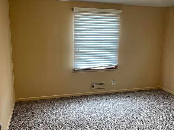 4th image of 88 Vegola Ave