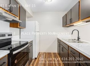 681 E Main St APT 15, Centreville, MI 49032