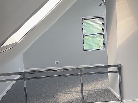 5th image of 1018 W Fry St APT 2F
