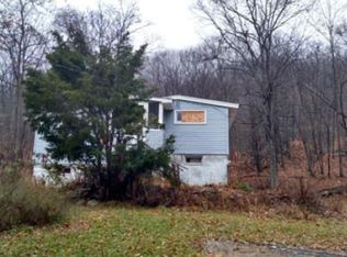 919 Plymouth Lake Dr E, Newton, NJ 07860