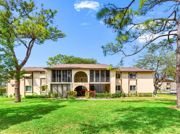 114 Lake Pine Circle #B-1, Greenacres, FL 33463