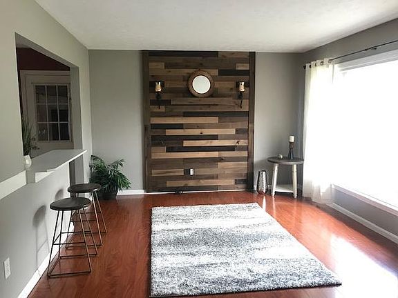 3rd image of 1654 Diana Dr