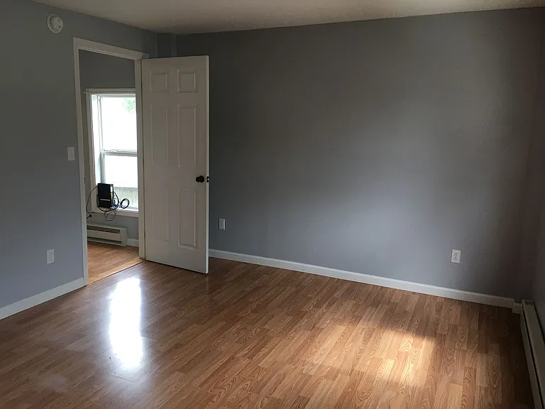 108 Catherine St #A — Photo 8