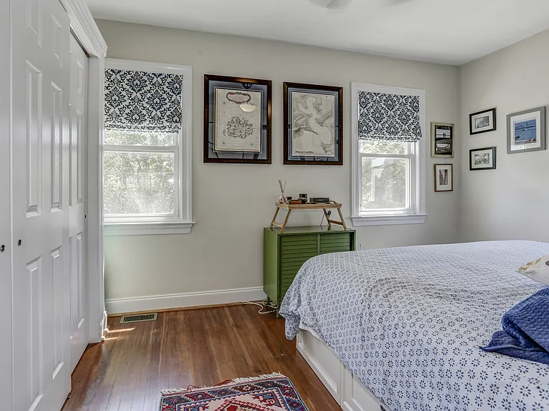 821 Tewkesbury Pl NW — Photo 36