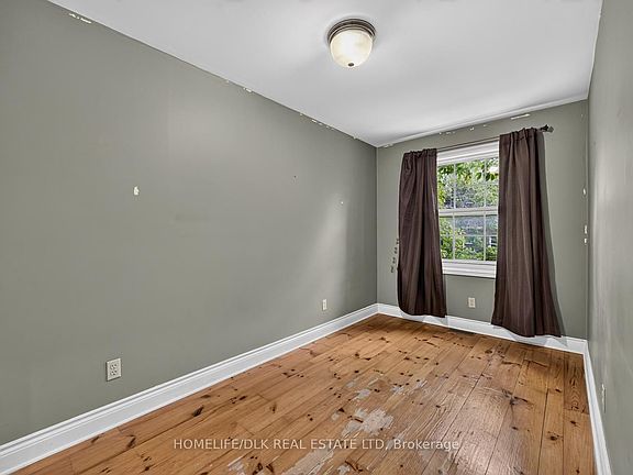 4th image of 96 William St