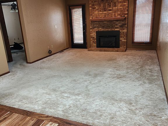 Living Room Gas Fireplace