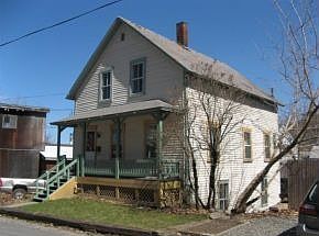 2nd image of 18 Clark St