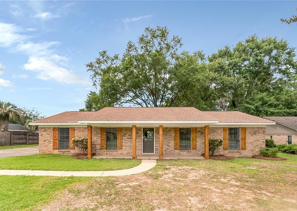 Welcome to 6680 David Drive South!