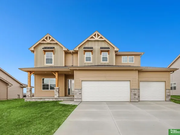 19952 Cinnamon St, Omaha, NE 68135
