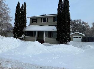 401 8th St NE, Jamestown, ND 58401