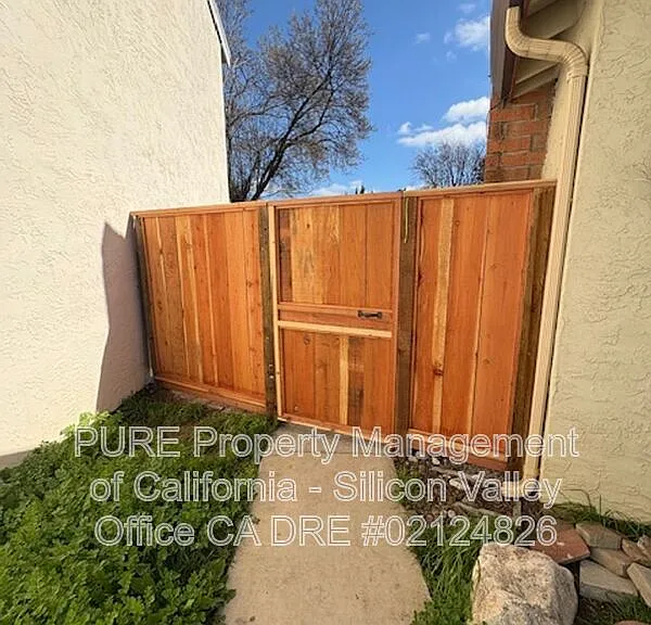 2038 Danderhall Way — Photo 2
