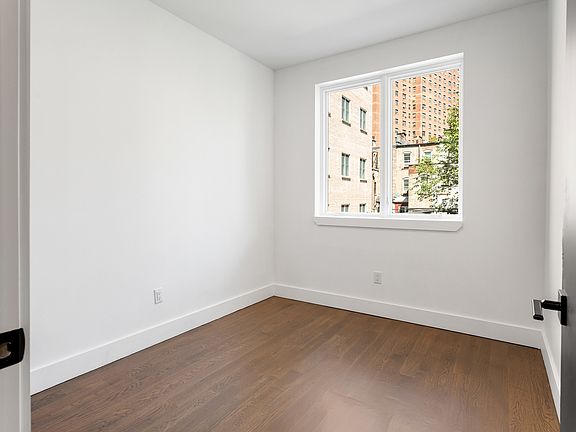 5th image of 91 Clifton Pl #2A