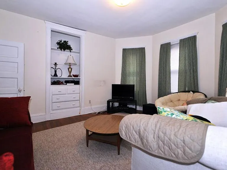 344 Faneuil St #3 — Photo 6