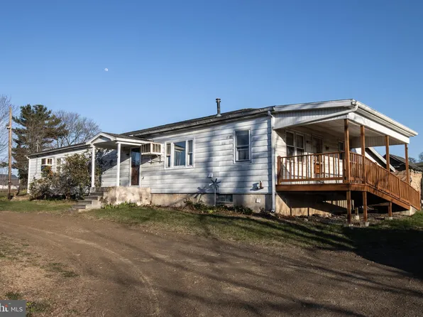 982 Long Run Rd, Pine Grove, PA 17963