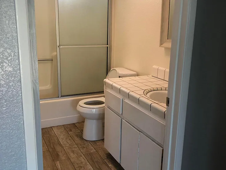 537 Bodem St — Photo 6
