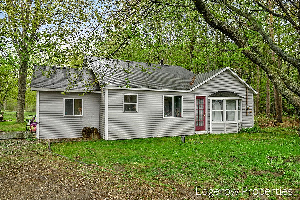 7184 Maple Island Rd, Nunica, MI 49448 Zillow