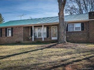 2356 Pea Ridge Rd, Mill Spring, NC 28756