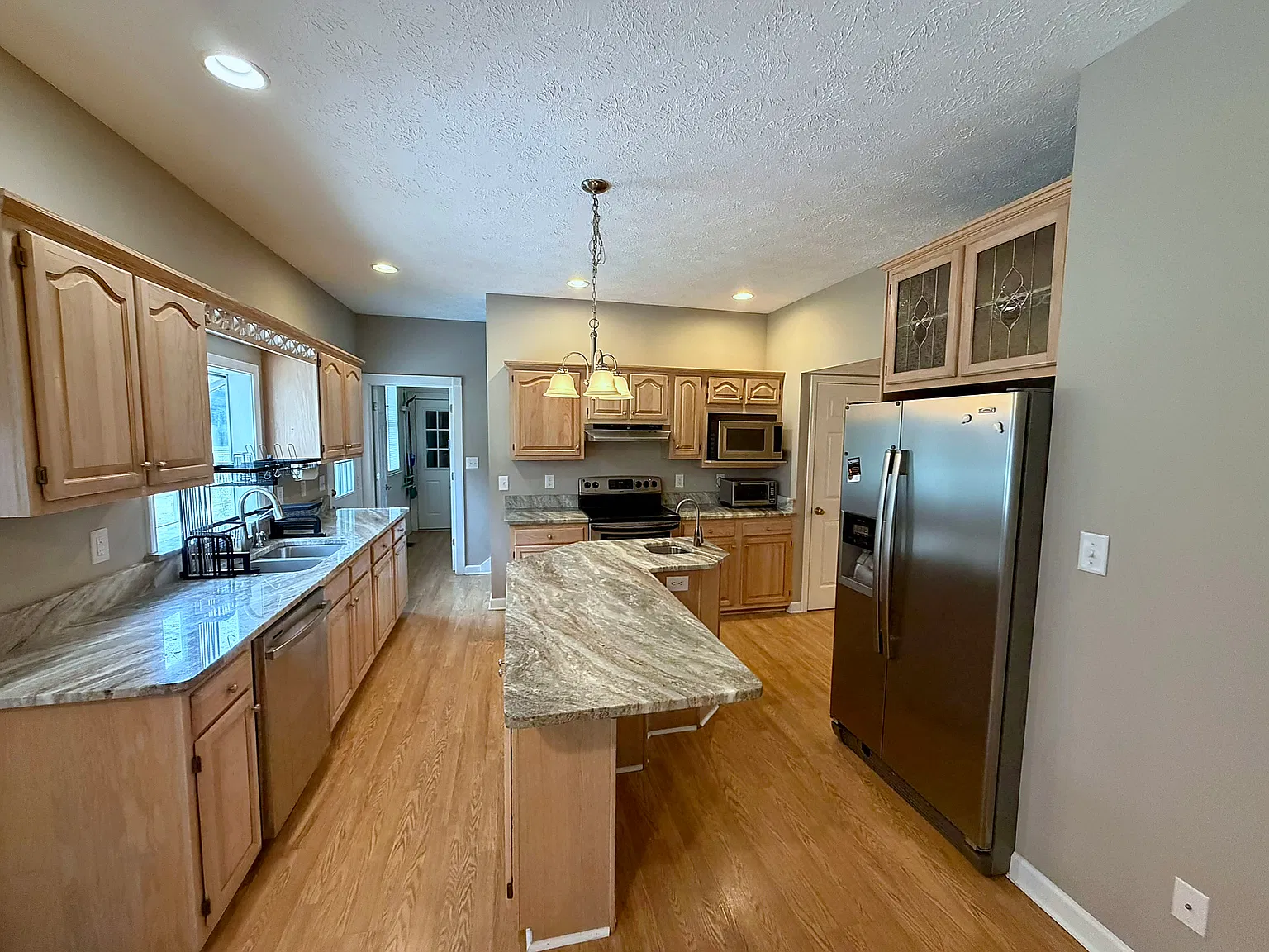 1604 Wedgewood Court - 1 — Photo 4
