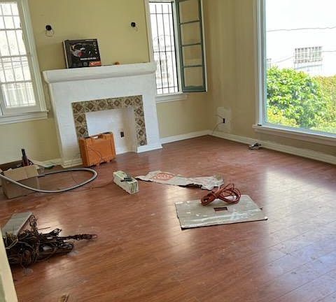 3rd image of 2037 S Sherbourne Dr
