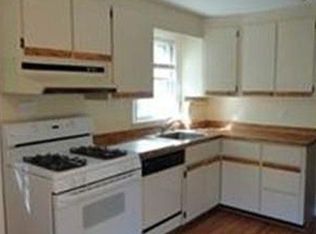 11 Nottingham Rd, Worcester, MA 01609