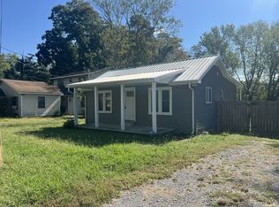 1206 E Lauderdale St, Tullahoma, TN 37388