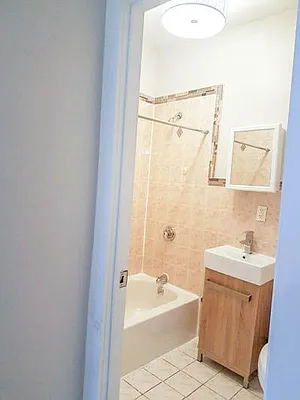 Rented by Nooklyn NYC LLC | media 21