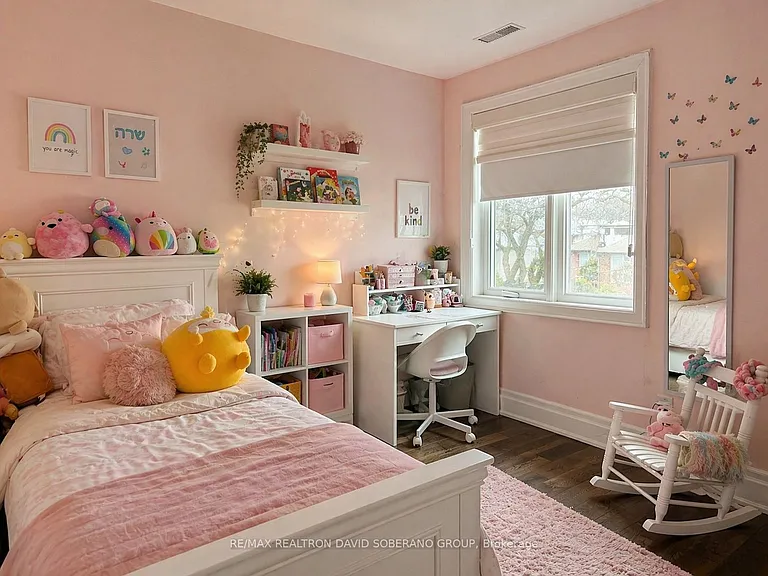 35 Bainbridge Ave — Photo 14