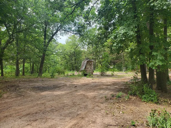 8801 S Rock Creek Rd, Tishomingo, OK 73460