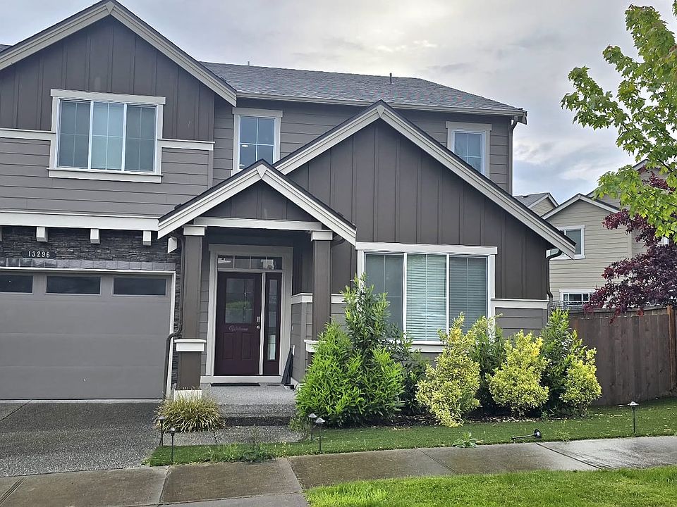 Front of the house with balcony outside the master suite!