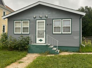 412 S Sanborn Blvd, Mitchell, SD 57301