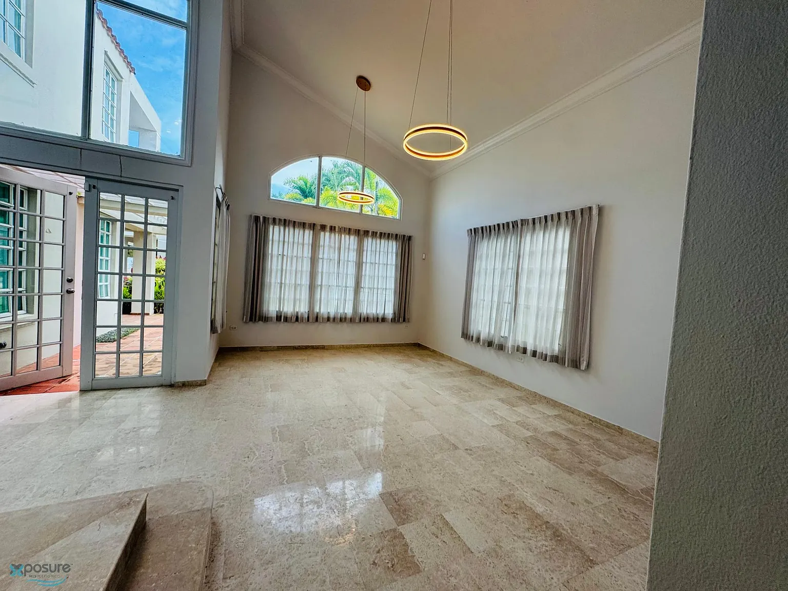 6 bed, 6.0 bath, 3500 sqft, $7,500 — Photo 3