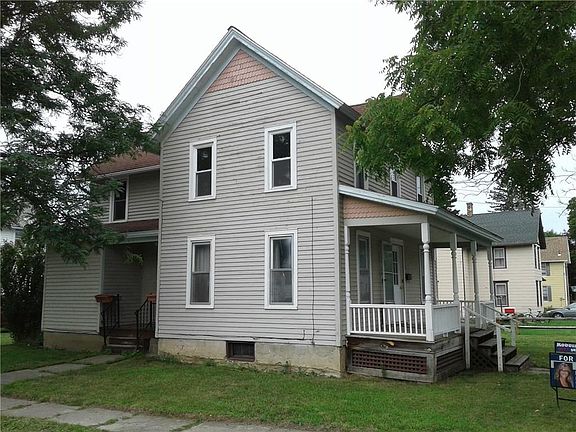 4th image of 60 Lincoln Ave