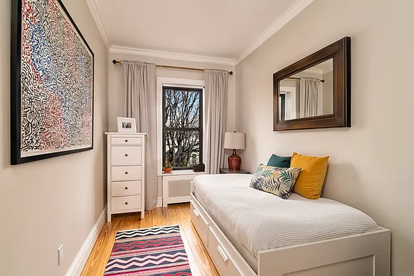Sold by Douglas Elliman | media 7