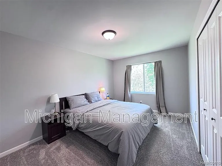 6149 Woodridge Ln — Photo 24