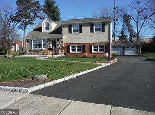 1608 Dogwood Rd, Flourtown, PA 19031