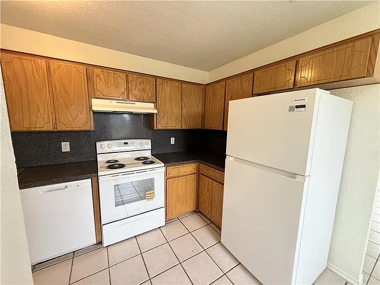 1210 Industrial Blvd #A — Photo 8
