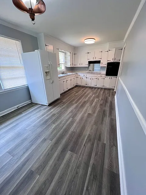 3 bed, 1.5 bath, 1200 sqft, $1,750 — Photo 4