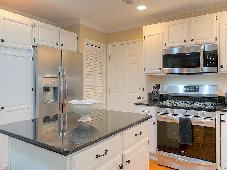 1101 Mourning Dove Dr — Photo 16
