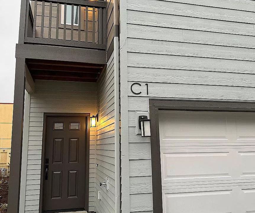 1st image of 312 164th St SW #C1